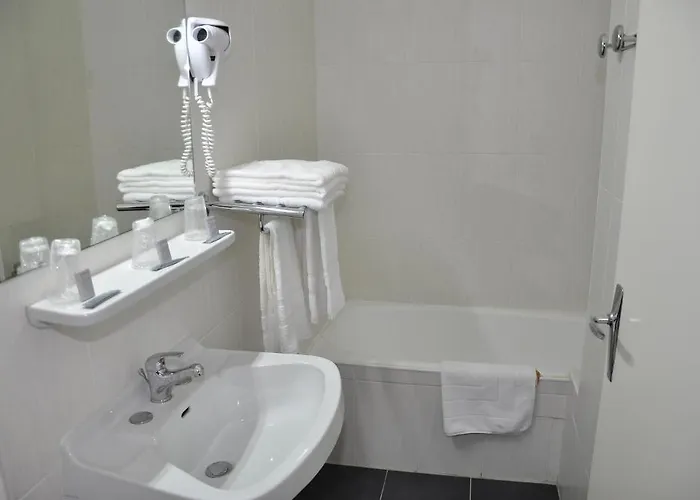 Contact Belalp Hotel 2*