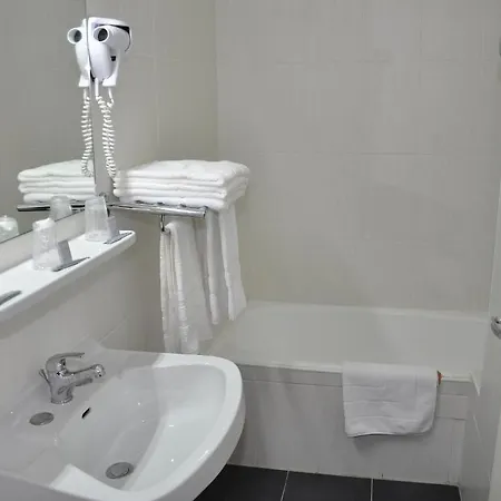 Contact Belalp Hotel 2*